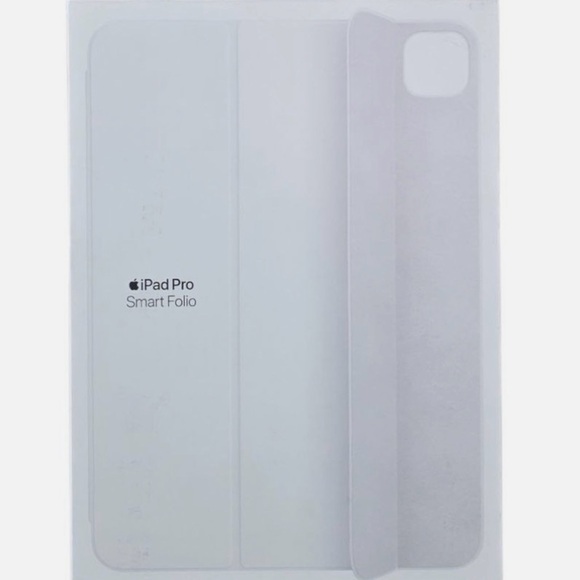 Apple Smart Folio for iPad Pro 11-inch M4/M5 White ​​​​​​​Brand NEW